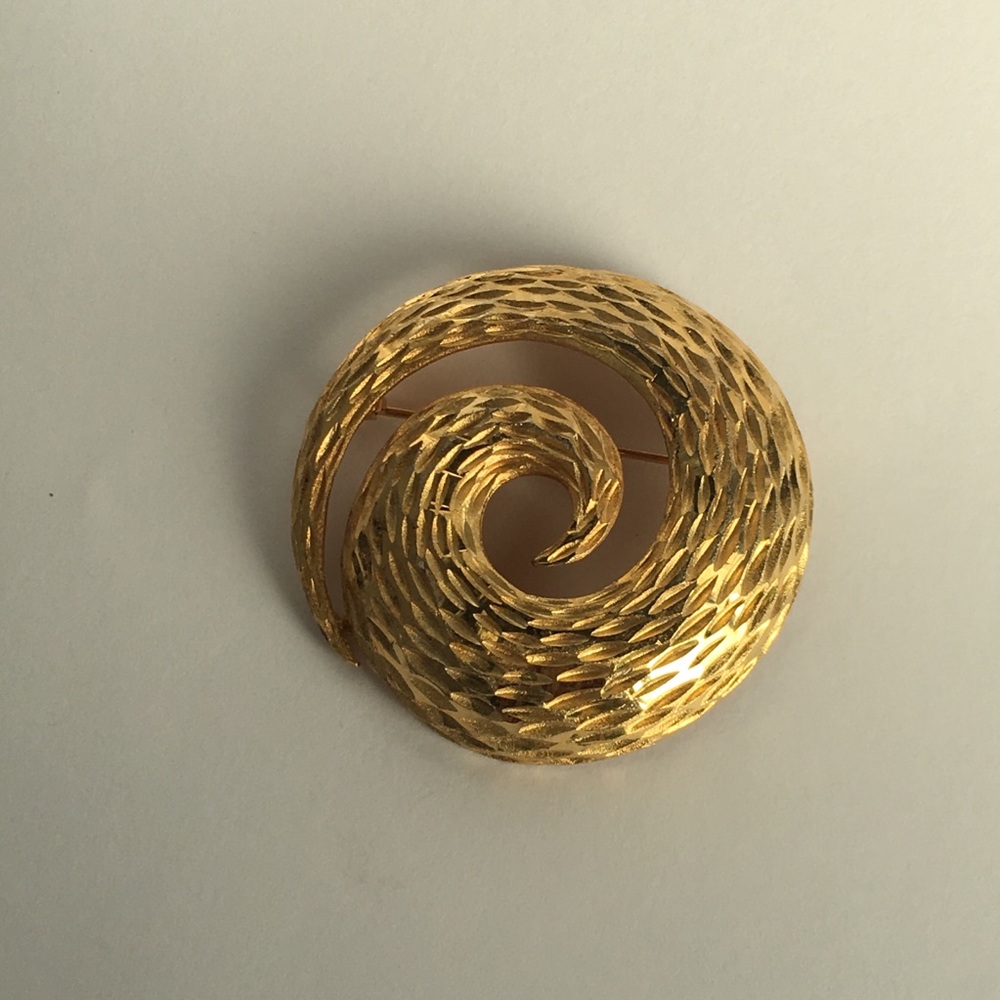 BSK Spiral Brooch Vintage - Picture 5 of 5
